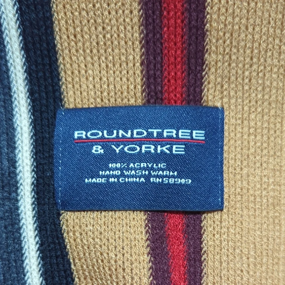 Roundtree & Yorke Multicolor Striped Scarf